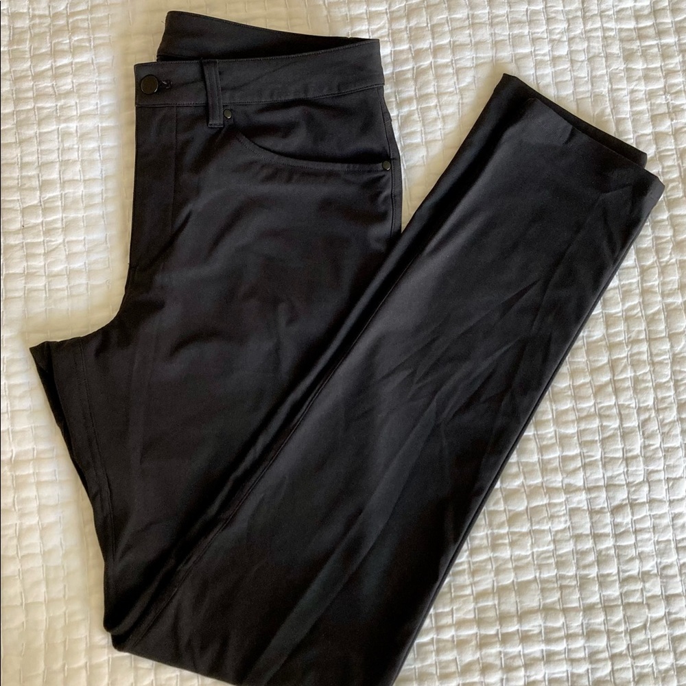 Lululemon ABC Slim-Fit Pant 32 Tall. Used and in Great Condition.